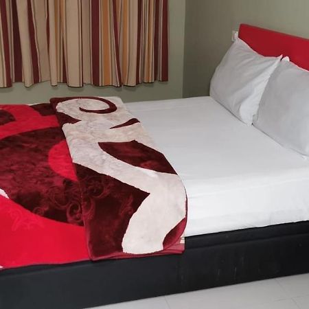Hostal Gracia Torrejón de Ardoz Exteriér fotografie